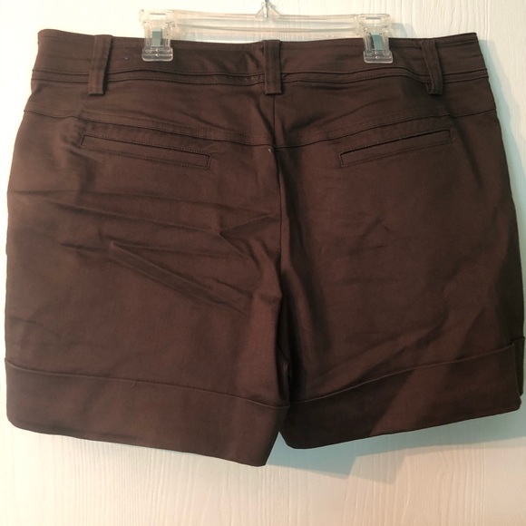 Walking shorts - Picture 1 of 4